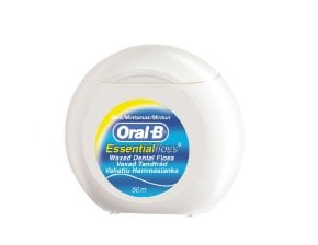 Fil dentaire Essential ciré mentholé (50 m)